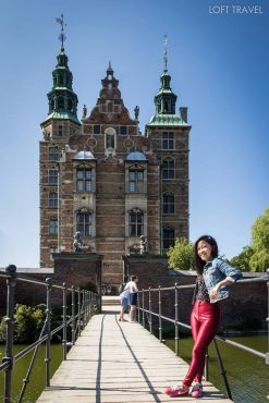 ปราสาทโรเซนบอร์ก (Rosenborg) ปราสาทโรเซนบอร์กตั้งอยู่ใจกลางเมืองโคเปนเฮเกน