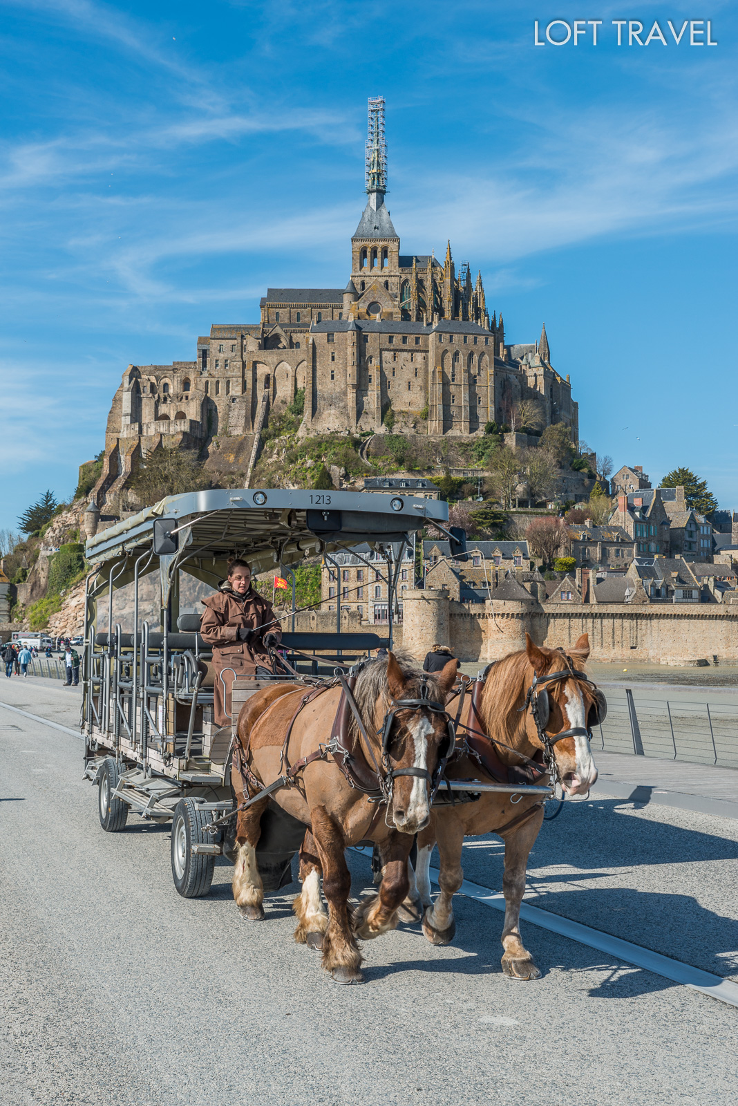 รถม้า Mont Saint-Michel (มงต์ แซงต์-มิเชล หรือ มงต์ ชานต์-มิเชล)