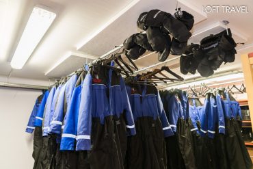 เครื่องกันหนาว ถุงมือ รองเท้าบูท Thermal Suit