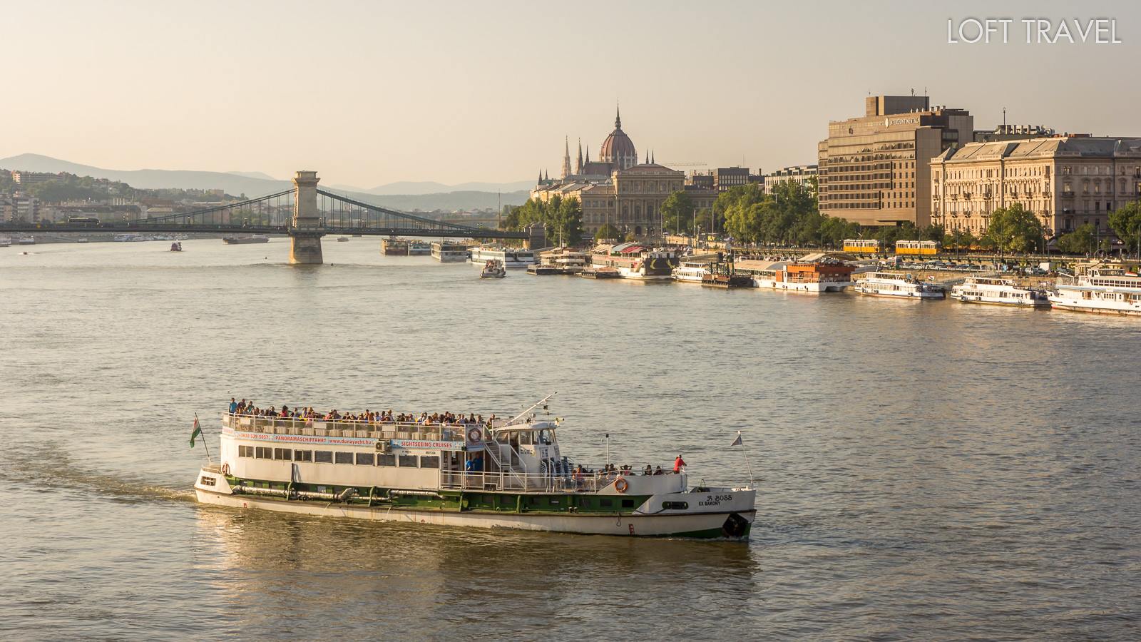 ล่องเรือแม่น้ำดานูบ บูดาเปสต์ ประเทศฮังการี Danube Cruise, Budapest, Hungary